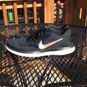 Nike Flex Run 2017 Black Gold